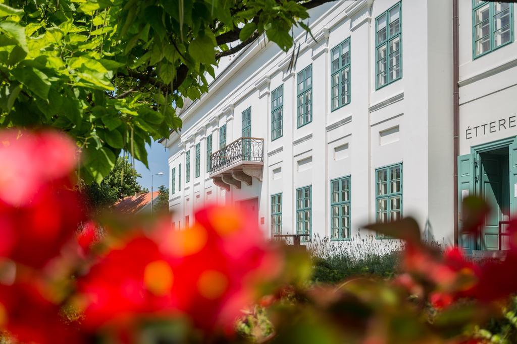 Erzsebet Nagy Szalloda Paks Exterior foto